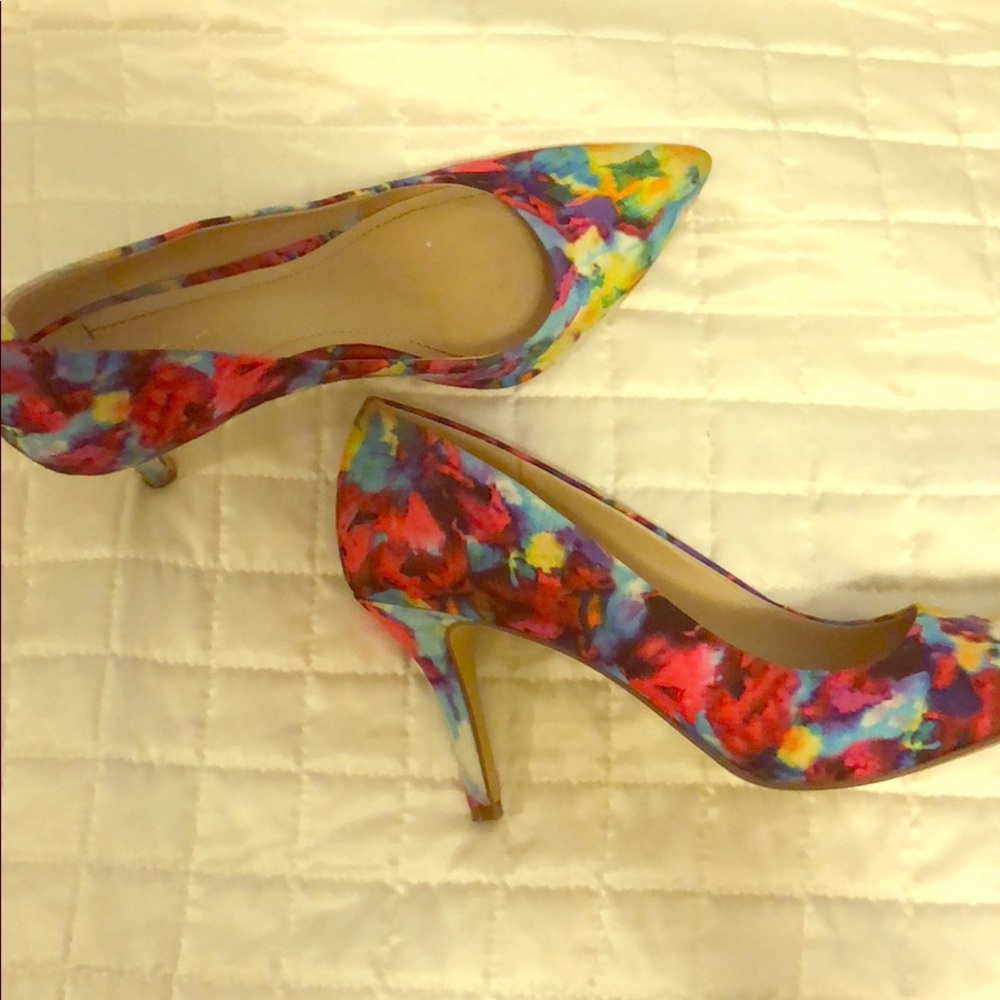BCBG floral pumps